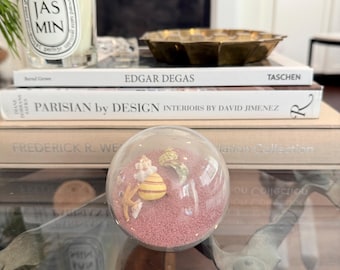 Shell Themed vintage Paperweight (JAS) Shell Themed vintage Paperweight (JAS)