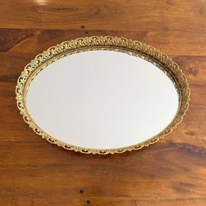 Vintage Oval Mirrored Vanity Tray--Mirrored Perfume Tray--Mirrored Tray With Cherubs--Makeup Tray With Cherubs--Oval Perfume Tray--Gold Tray
