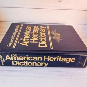 1982 American Heritage Dictionary Of The English Language--Vintage Dictionary--Illustrated Dictionary