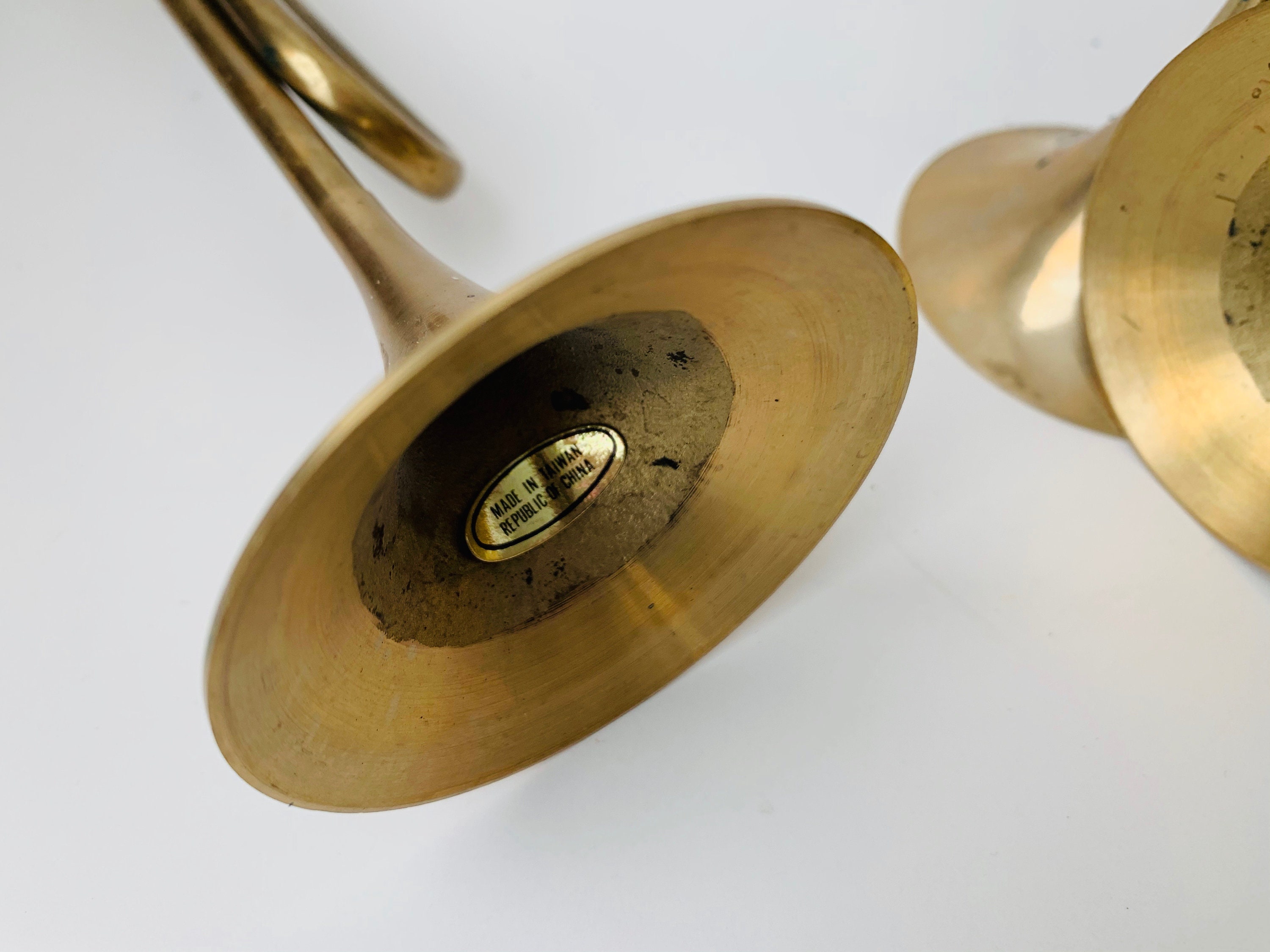 ヴィンテージ 真鍮製トランペットキャンドルホルダー 3 個セット