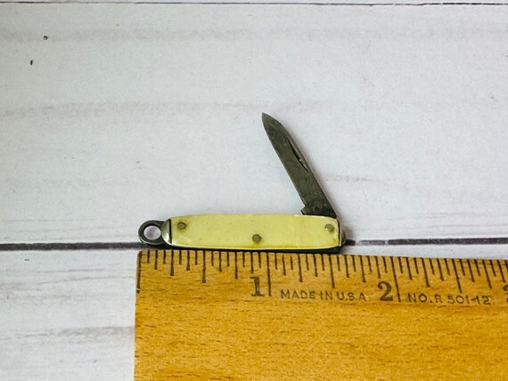 Vintage Mini Pocket Knife