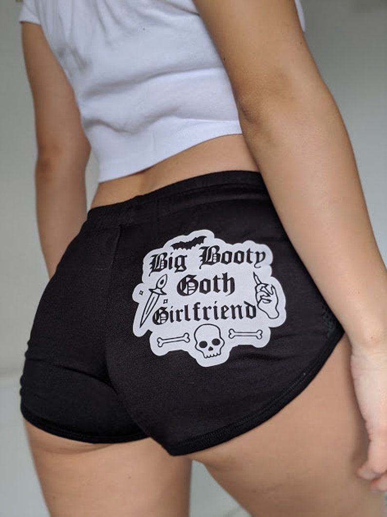 Big booty goth gf