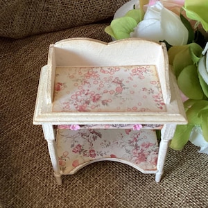Shabby Chic Miniatur-Frisiertisch