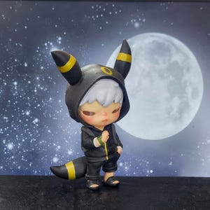Customize commission: custom Hirono popmart to Umbreon