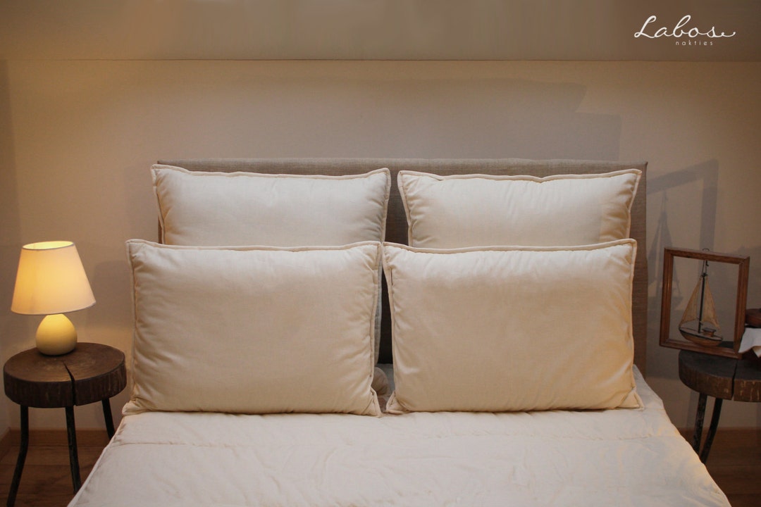 Pillow, Standard Size 20x26, Chemicals Free Wool Filled With Internal