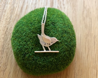 Wren pendant satin silver