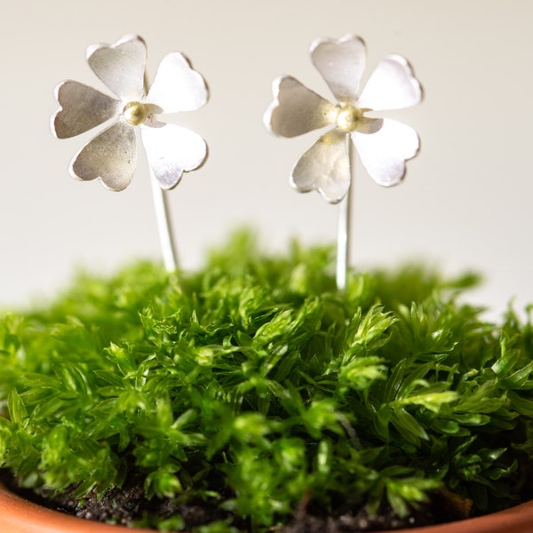 Primrose stem earrings