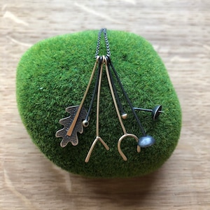 Eikenbladhanger met zwarte diamant