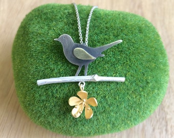 Blackbird and buttercup pendant