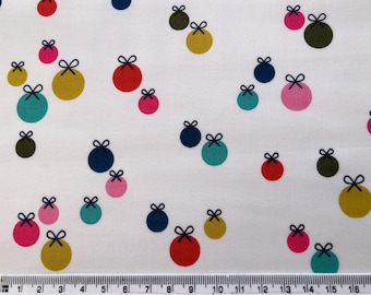 Christmas Bauble Holiday Fabric, 100% cotton quilting fabric by the fat quarter/half metre/metre, home decor fabric, DashwoodTextiles