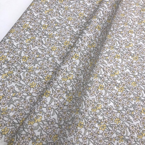 Liberty Fabric, Flower Show Pebble, Chiltern Hill Lasenby Cotton Meterweise/Halber Meter/Meter grau weißes Quiltkleid mit Blumenmuster