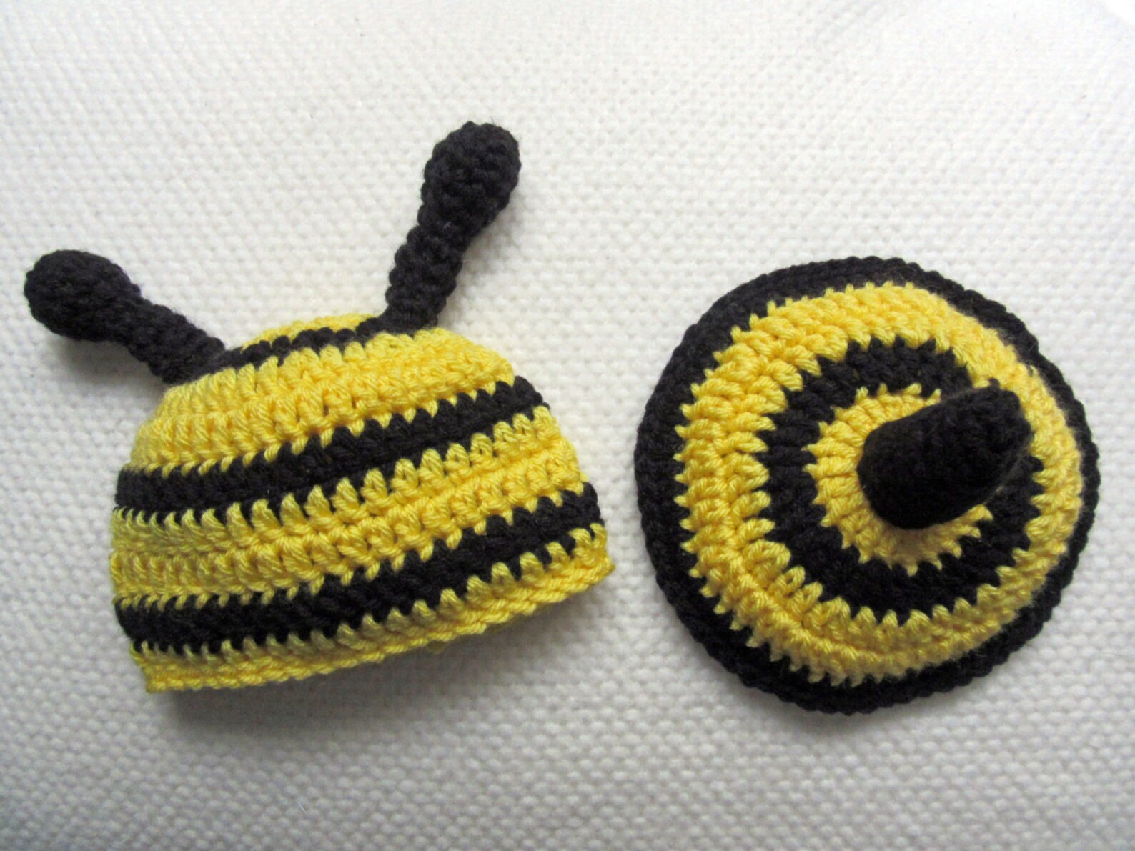Crochet Bumble Bee Hat and Tushie Cover, Newborn Photo Prop - Etsy