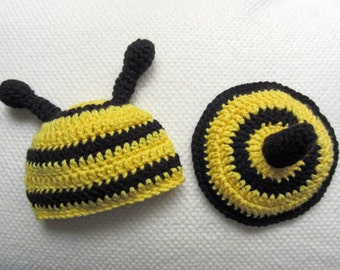Crochet Bumble Bee Hat and Tushie Cover, crochet baby hat, baby gift set, newborn photo prop, baby hat, bumble bee baby shower, bee baby