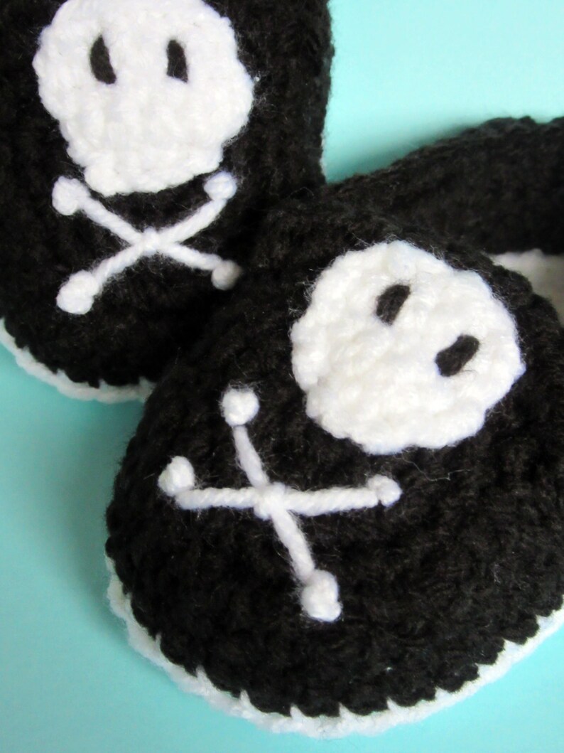 Crochet Pirate Baby Booties, Baby Halloween Costume Shoes image 5
