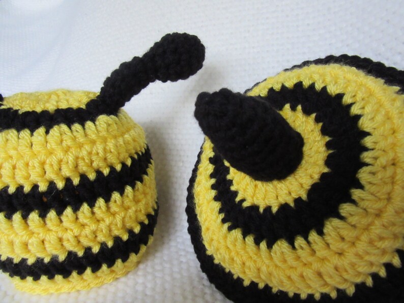 Crochet Bumble Bee Hat and Tushie Cover, Newborn Photo Prop - Etsy