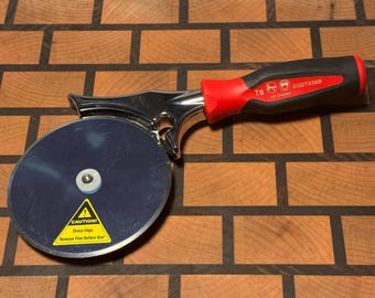 Snap On Deluxe Pizza/Pastry Cutter, 4" wheel,  Red/Black soft grip plastic handle