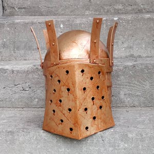 Helm of favor (cosplay)