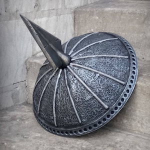 Cosplay de bouclier de chevalier à pointes