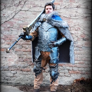 Wolf Knight cosplay-rustning (PVC-plast)