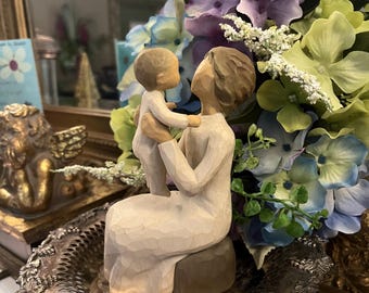 Large Willow Tree Figurine - "Grandmother"