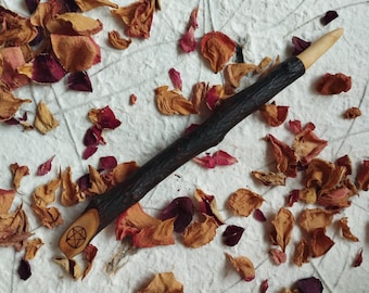 Greek blackthorn wand, mini wand, pentacle, bark on - tool for witchcraft- perfect gift for witches, pagans and wiccans