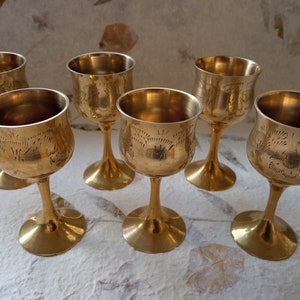1 calice in bronzo antico con motivo a foglie - strumento da altare per stregoneria - perfetto per streghe, pagani e wiccan