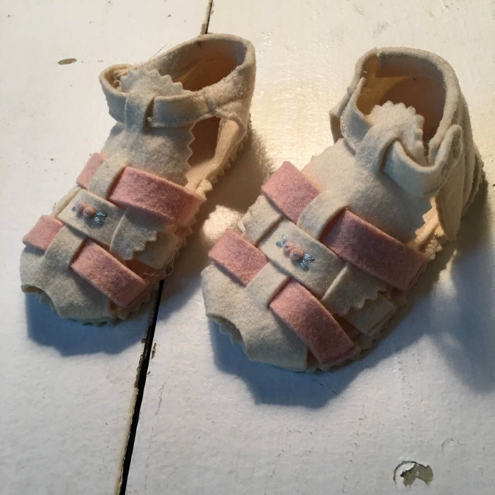Vintage Felt Pink Baby Shoes | Etsy