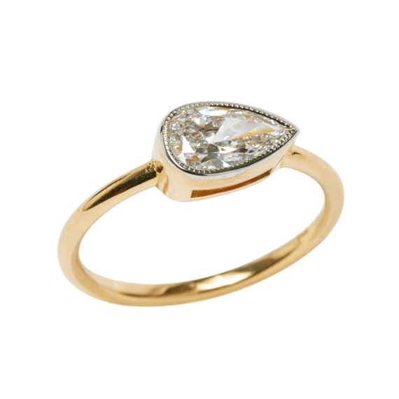 Antique Pear Cut Diamond in a Custom 18KT Setting… - image 3