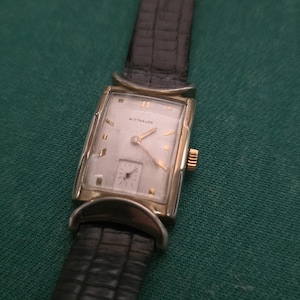 1940s Wittnauer 10K Gold Filled Tank Watch – Swiss Manual Wind Rectangular Hooded Lugs Men’s Dress Watch