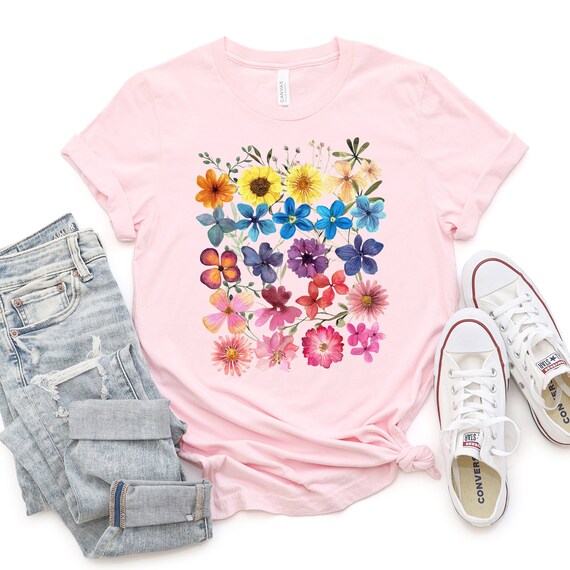 Camiseta de flores prensadas camisa Boho Wildflowers - Etsy España