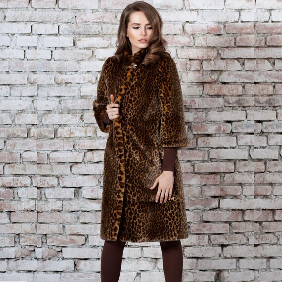Leopard Coat - Elegant Fur Coat - Animal Print Coats  display picture 1
