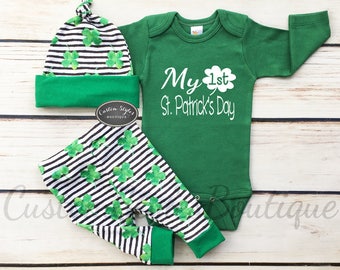 St Patrick/'s Day Shirt for Baby Onesie Born Lucky St Pattys Shirt For Baby St Patrick/'s Day Baby Bodysuit St Pattys day Shirt for Baby