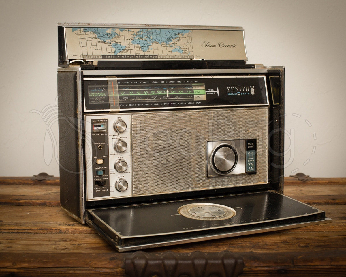PHOTO PRINT - Vintage 60s Zenith Trans-oceanic Royal D7000Y Radio
