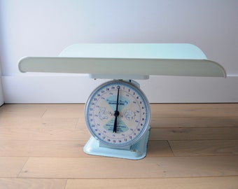 Vintage American Family Nursery Scale, White Scale With Blue and