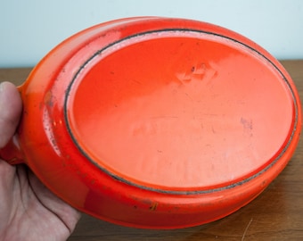 ルクルーゼ　Le Creuset 鋳鉄製のフライパン　　24cm オレンジ色 ルクルーゼLe Creuset 鋳鉄製のフライパン24cm オレンジ色