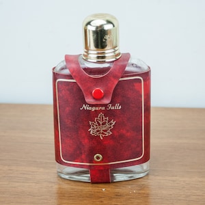 Small vintage leather Wrapped alcool Flask vintage - Mid Century
