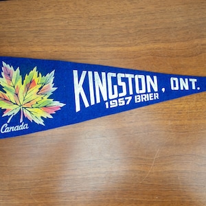 Vintage Felt/Flag Souvenir Pennant - Kingstone, Ontario, Canada