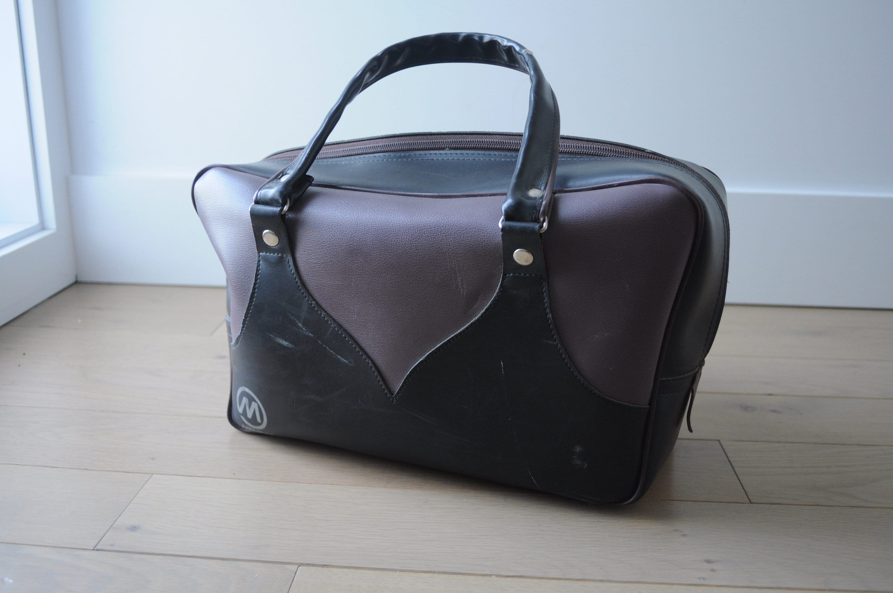 Vintage Black Bowling Bag With Ball - Faux Leather Black Bowling  