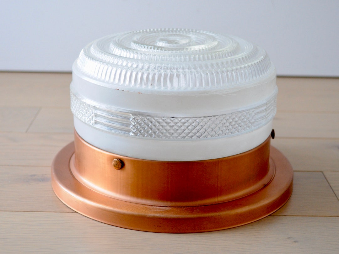 Milking machine history hi-res stock photography and images - Alamy Vintage globe milker milking machine models