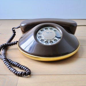 Vintage brown Rotary Telephone, 1970&#39;s phone - made In Canada Home Decor