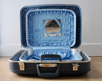 2 Vintage 60's Mod blue Suitcase