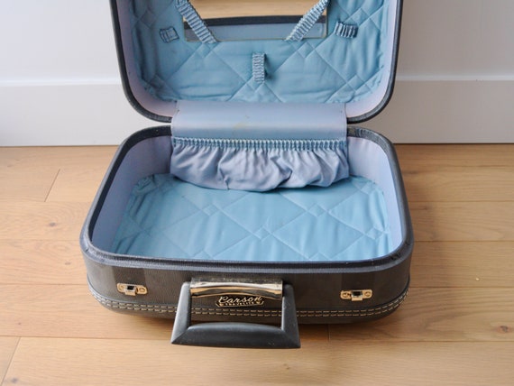 Vintage 60's Mod blue Suitcase Luggage - image 4