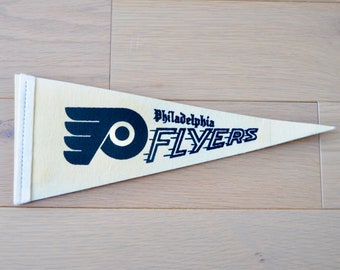 Vintage Felt/Flag Souvenir Pennant - Philadelphia, Flyers, Pennsylvania, USA, NHL