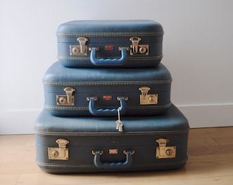 Shop Letrend Vintage Suitcase Wheels Rolling – Luggage Factory