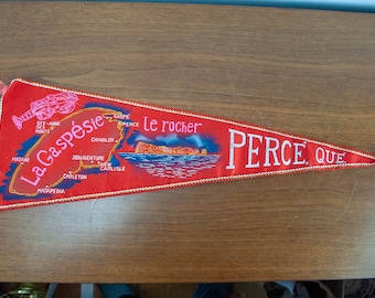 Vintage Felt Souvenir Pennant - Percé, Québec, Canada