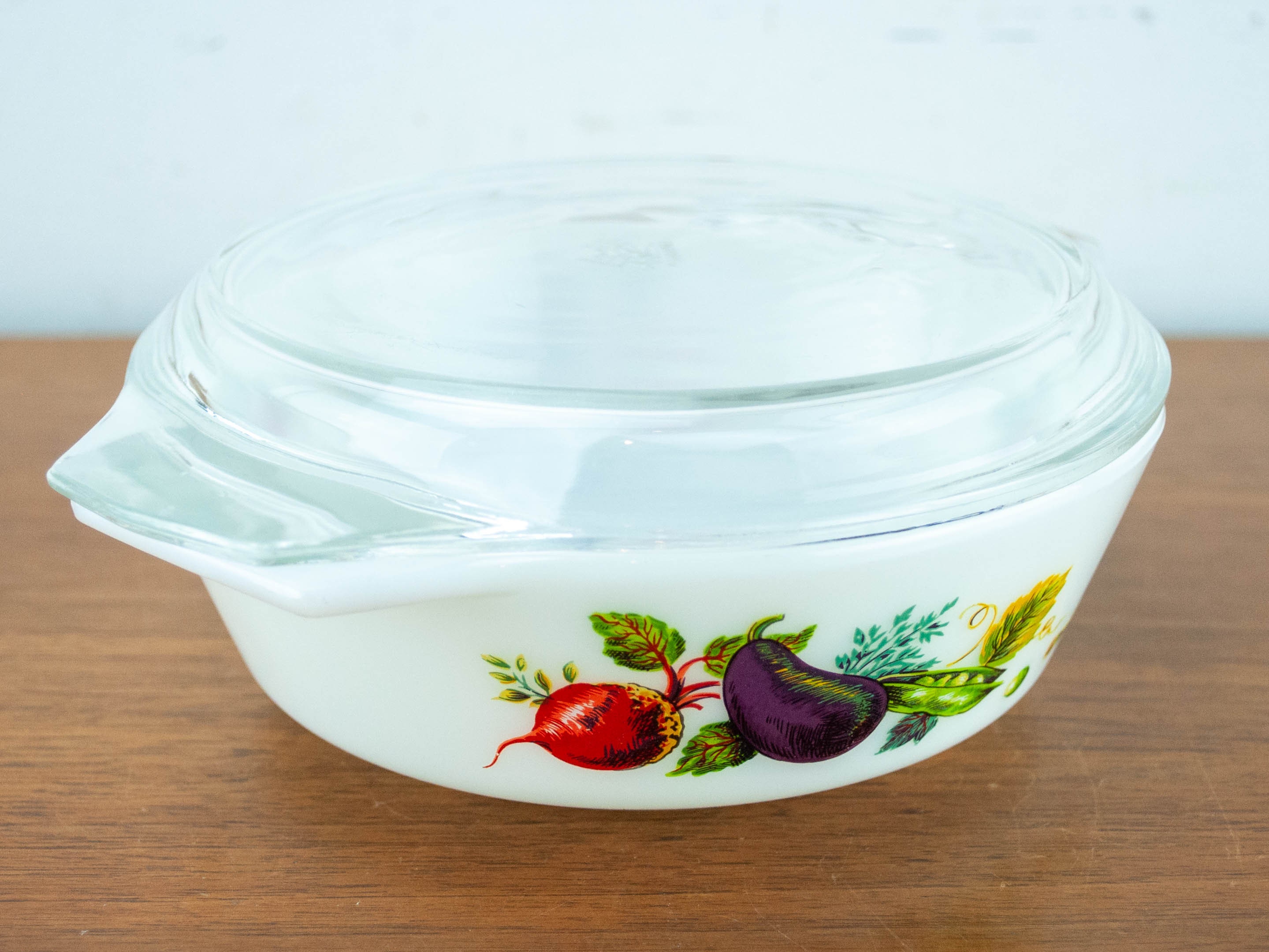England PYREX Vine Casserole With Lid - Fruit Pattern - Etsy
