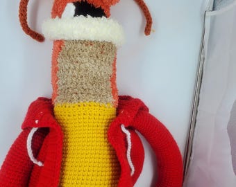 Pepe el Langostino de Ganchillo (sudadera roja, camisa amarilla)
