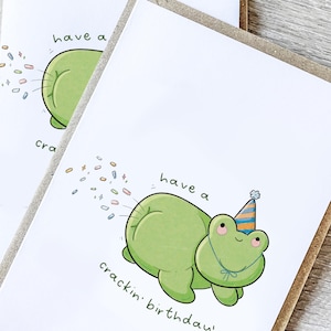 Carte d'anniversaire drôle de grenouille « Fêtez votre anniversaire » | Carte de voeux avec enveloppe Silly Frog Farting Sprinkles Pun