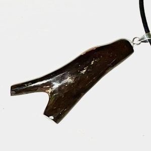 Black Coral Pendant. Pendiente de Coral Negro