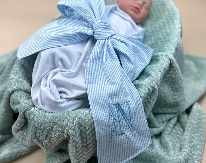 Monogrammed | Personalized Baby Swaddle with Seersucker Bow - Custom Newborn Blanket